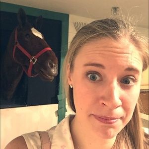 Meet your Posher, Alicia